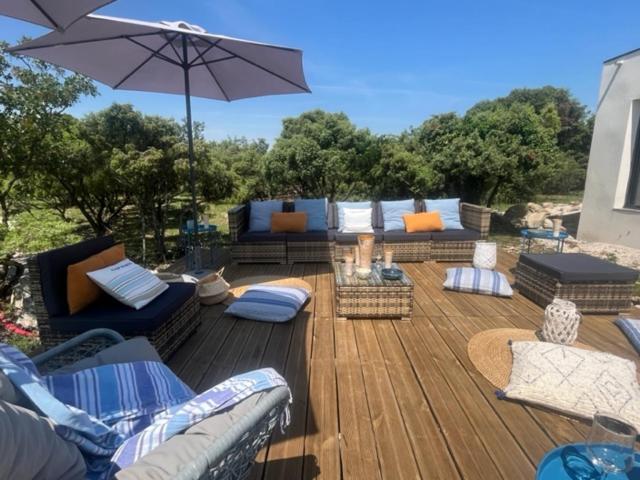Cazevieille Le Domaine Du Cade-Gites D'Exception 4Etoiles "La Villa Du Cade" מראה חיצוני תמונה
